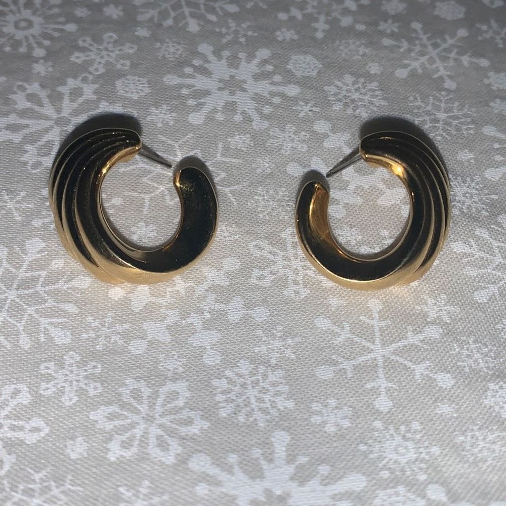 Vintage Crown Trifari Gold Pierced Hoop Earrings